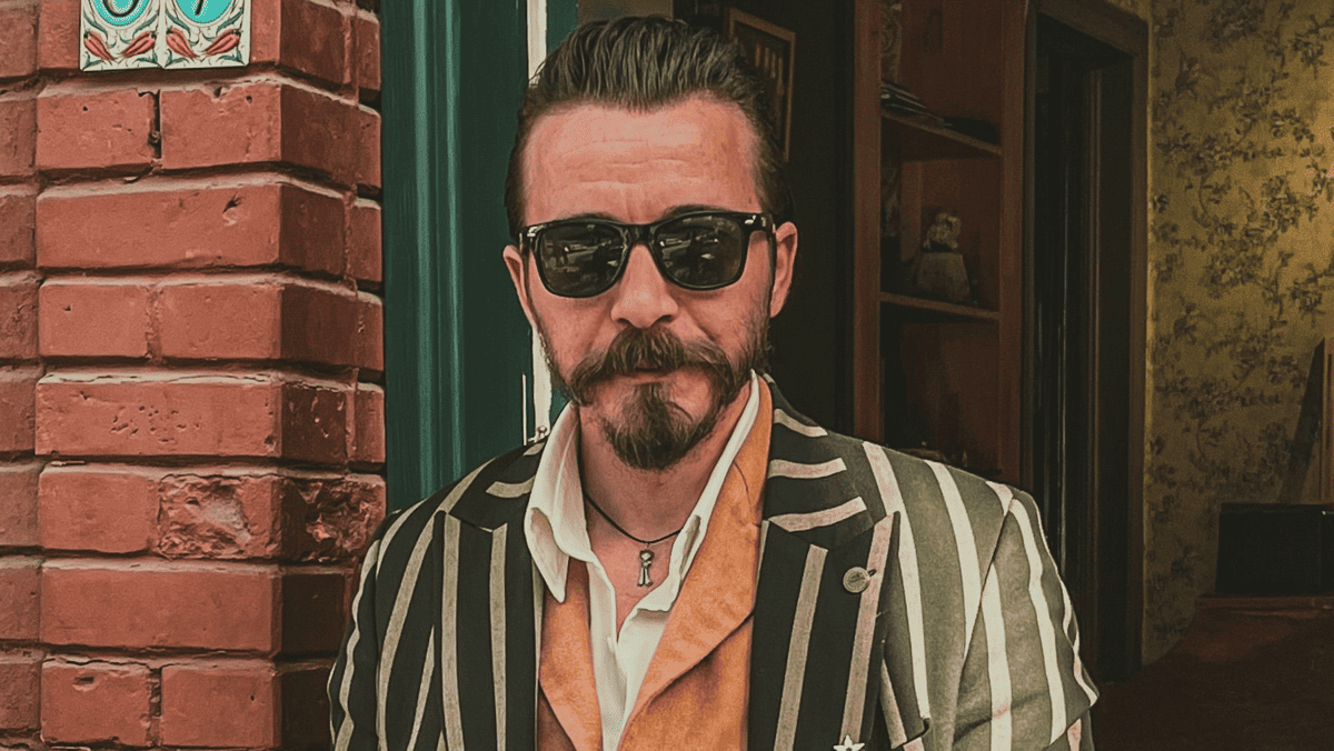 Iconic Men’s Sunglasses: Classic Eyewear Brands Worth Investing In